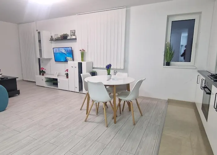 Claudiu Blue Apartament's 9 *